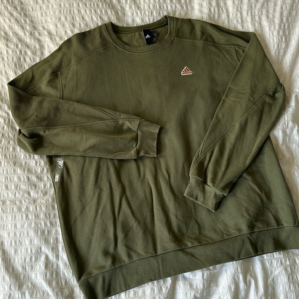 NWOT Large Adidas Sweatshirt